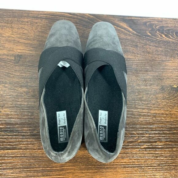 Munro American Suede Low Wedge Shoe Size 8 Narrow - Picture 8 of 11